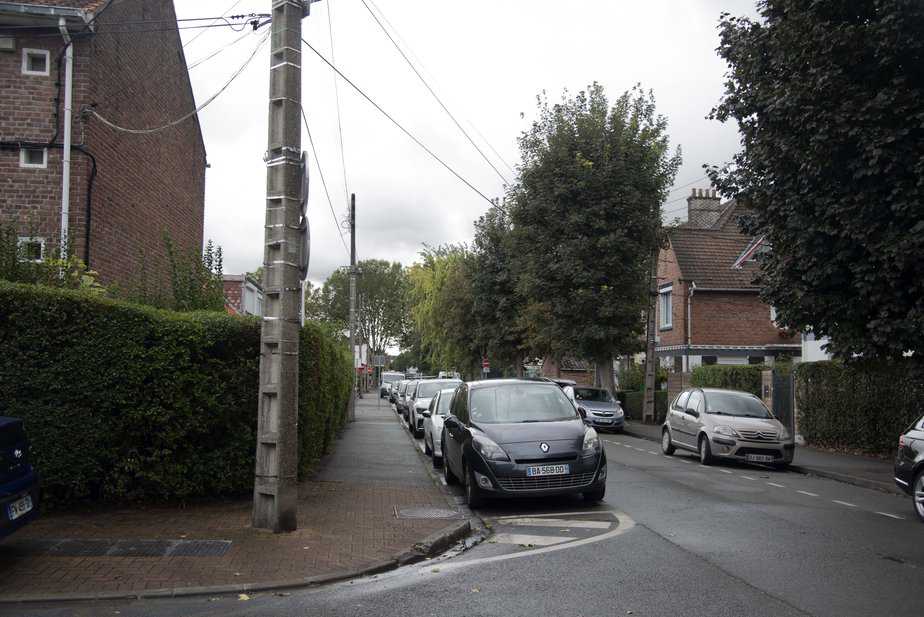 Véhicule à moteur - Voiture compacte